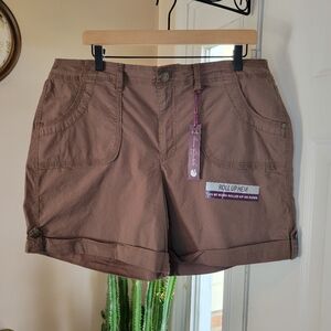 NEW Gloria Vanderbilt Brown Roll Hem Brown Lightweight Shorts, Size Womens 14